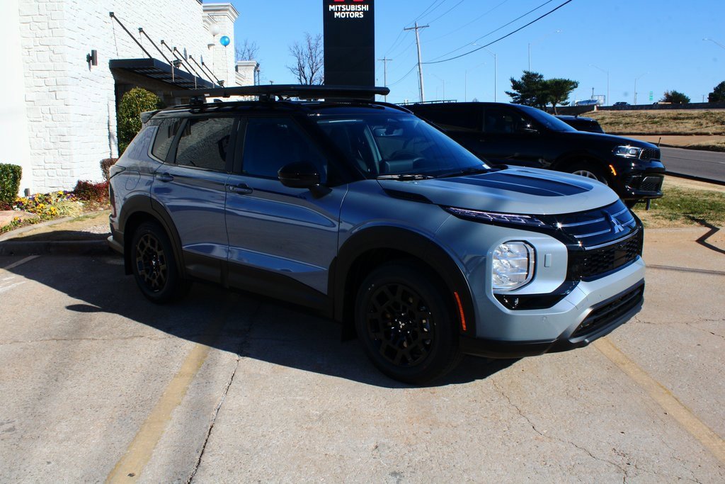 New 2026 Mitsubishi Outlander Trail Edition image 7