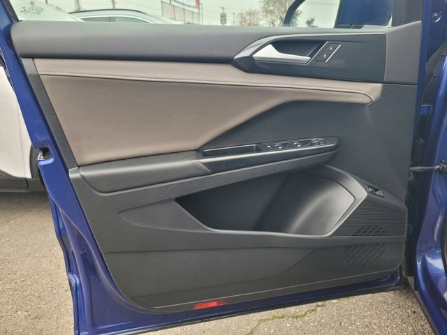 Used 2022 Volkswagen Taos SEL image 16