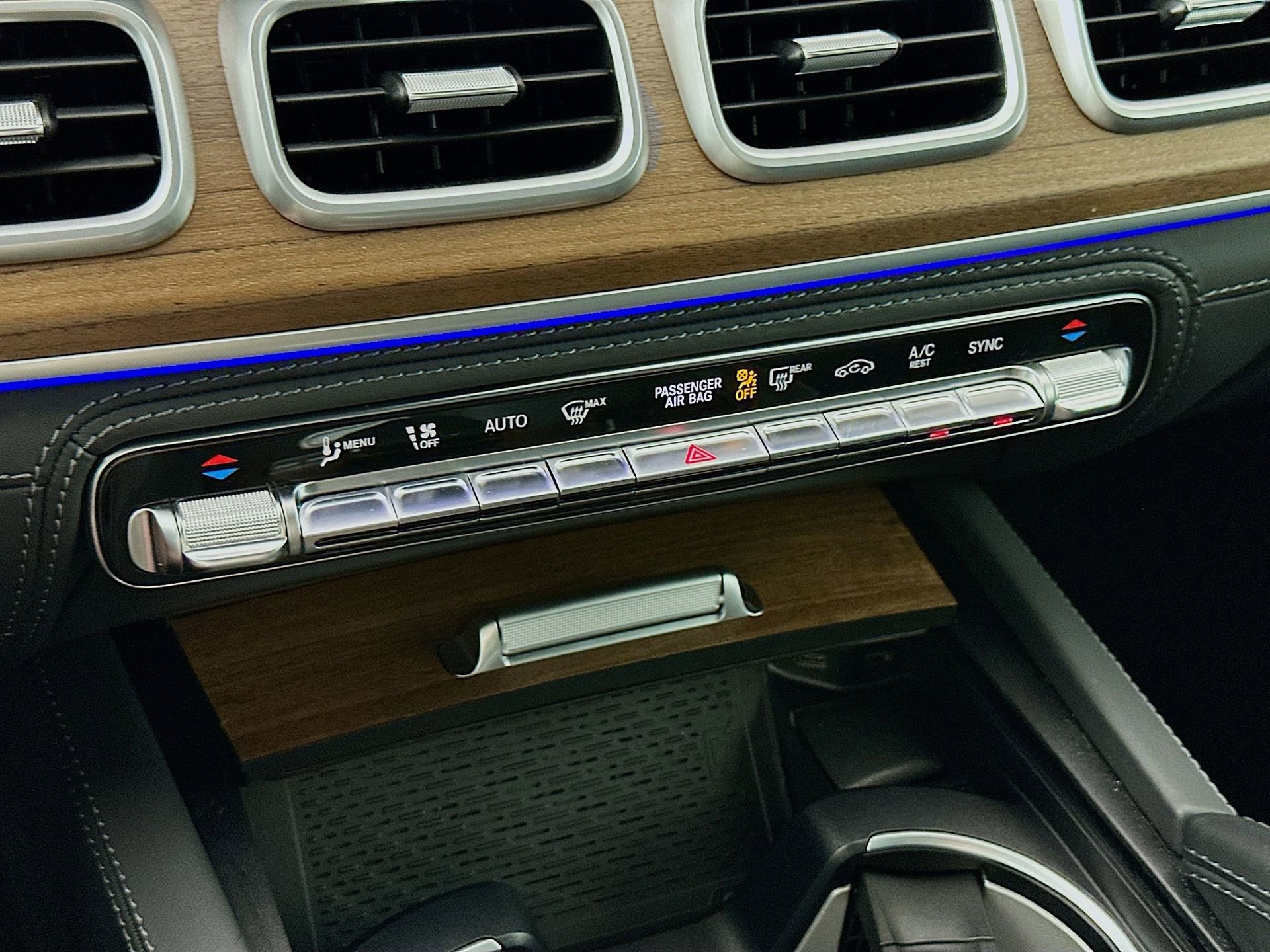 Certified 2023 Mercedes-Benz GLS 63 AMG 4MATIC image 17