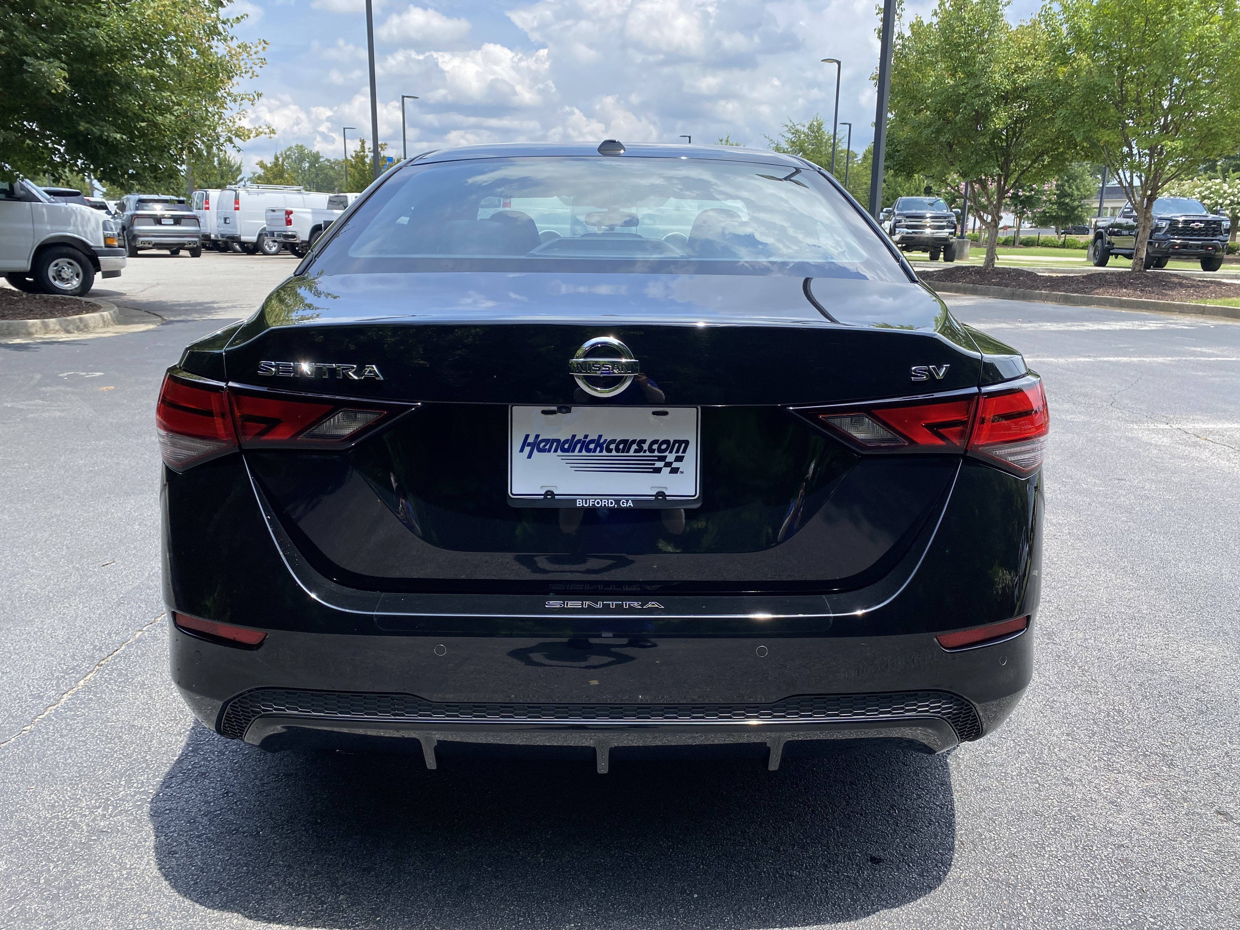 Used 2023 Nissan Sentra SV FWD image 8