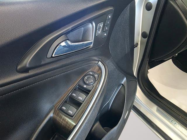 Used 2021 Chevrolet Malibu Premier FWD image 9