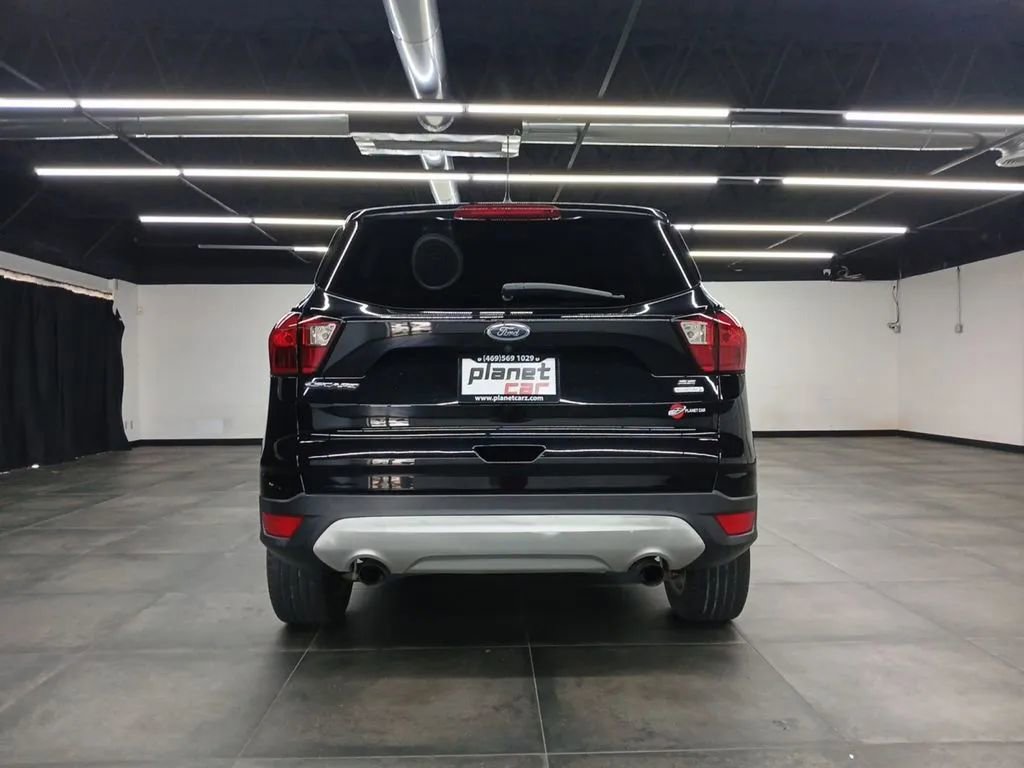 Used 2019 Ford Escape SE FWD image 44