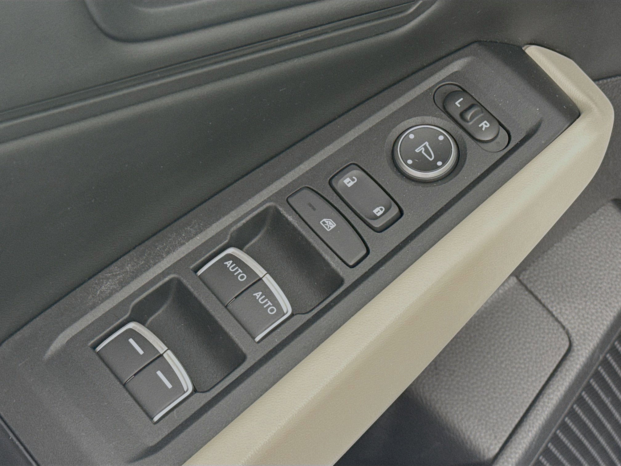 Certified 2023 Honda Accord EX image 17