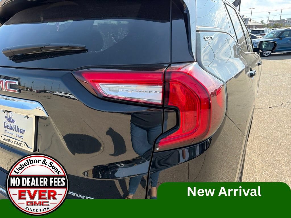 Used 2024 GMC Terrain SLT AWD/4WD image 8