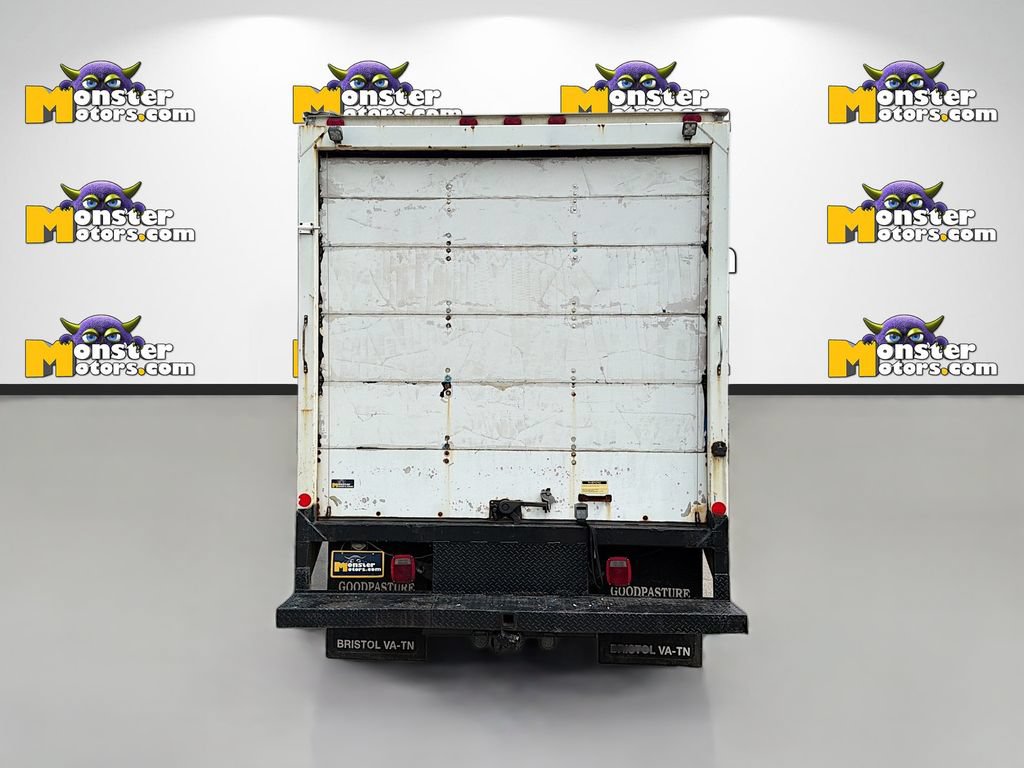 Used 2017 Ford F550 2WD Regular Cab Super Duty image 6