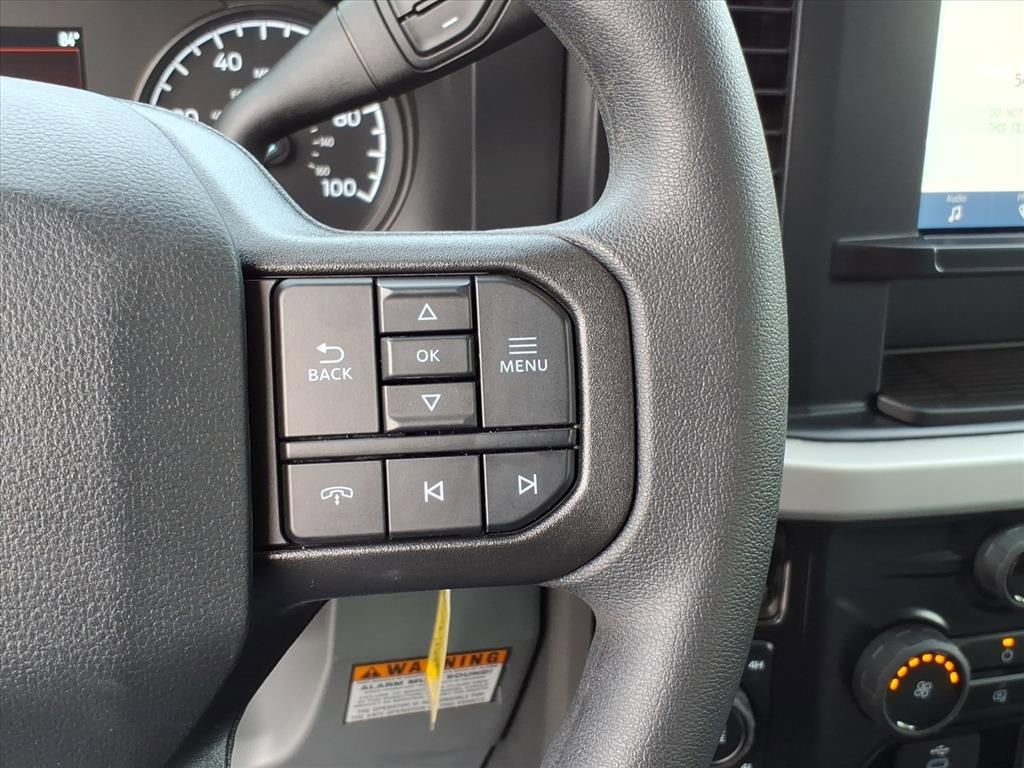 New 2026 Ford F550 4x4 Crew Cab image 17