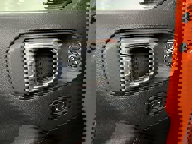 Used 2023 Jeep Wrangler Unlimited Rubicon w/ LED Lighting Group image 23