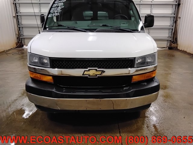 Used 2020 Chevrolet Express 3500 LT w/ LT Preferred Equipment Group RWD image 5