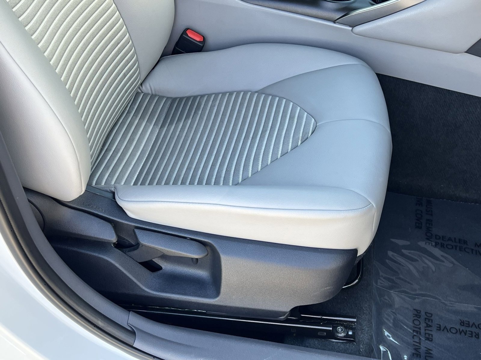 Used 2023 Toyota Camry SE FWD image 27