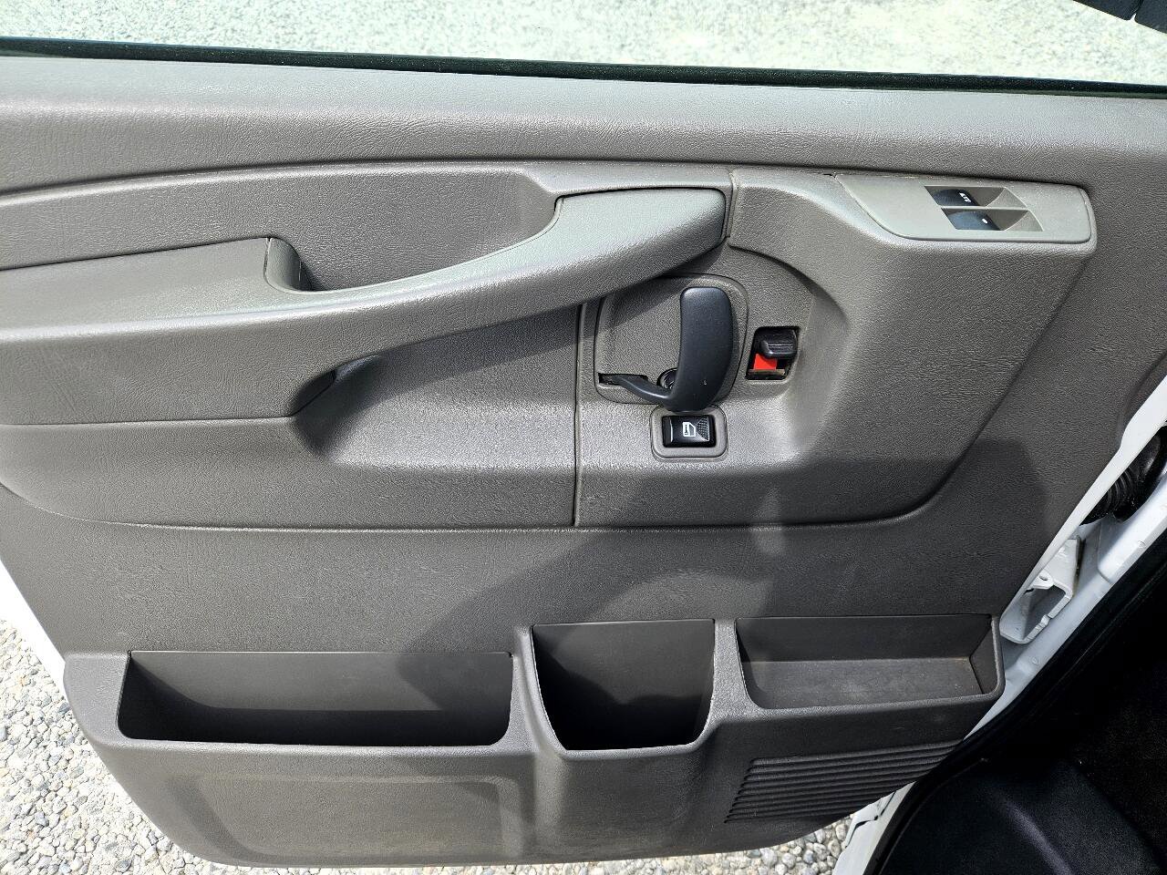 Used 2014 Chevrolet Express 1500 LT w/ LT Preferred Equipment Group image 12