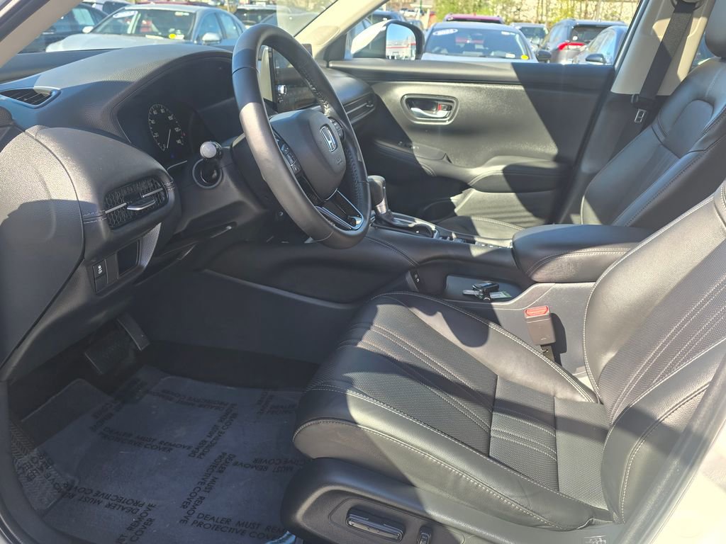Used 2025 Honda HR-V EX-L image 14