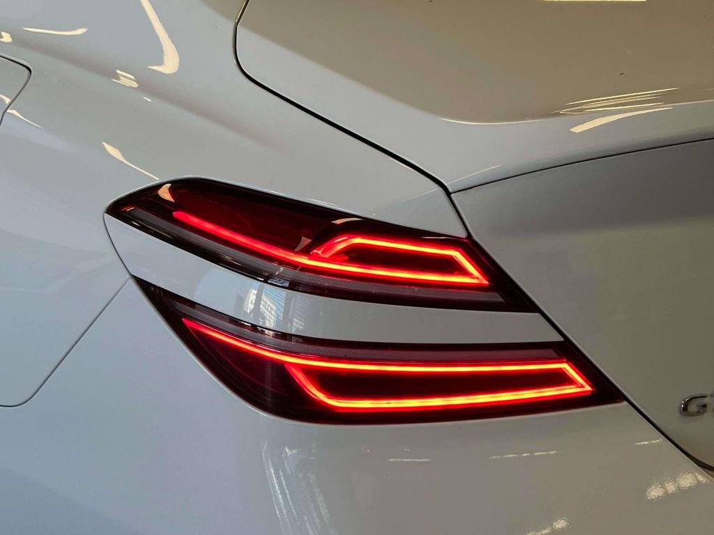 Used 2024 Genesis G70 2.5T AWD/4WD image 8