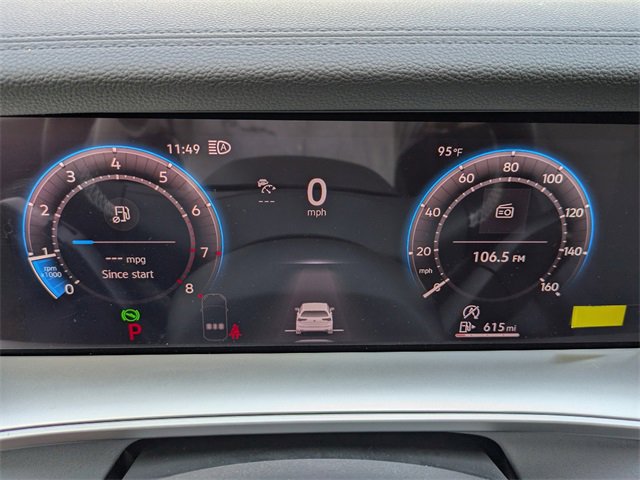 New 2025 Volkswagen Tiguan SE image 28