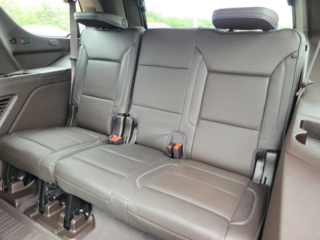 Used 2023 GMC Yukon Denali w/ LPO, Floor Liner Package image 39