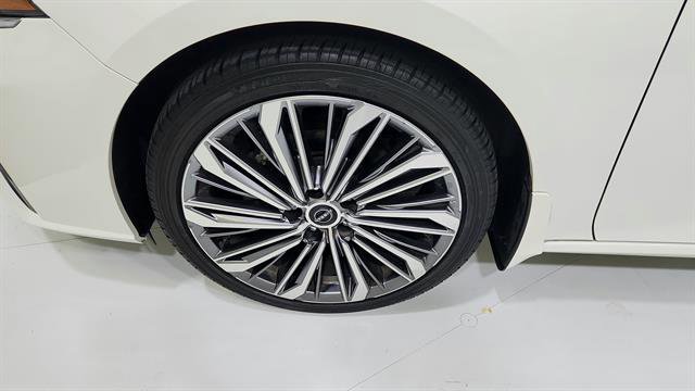 Used 2024 Nissan Altima 2.5 SL image 37