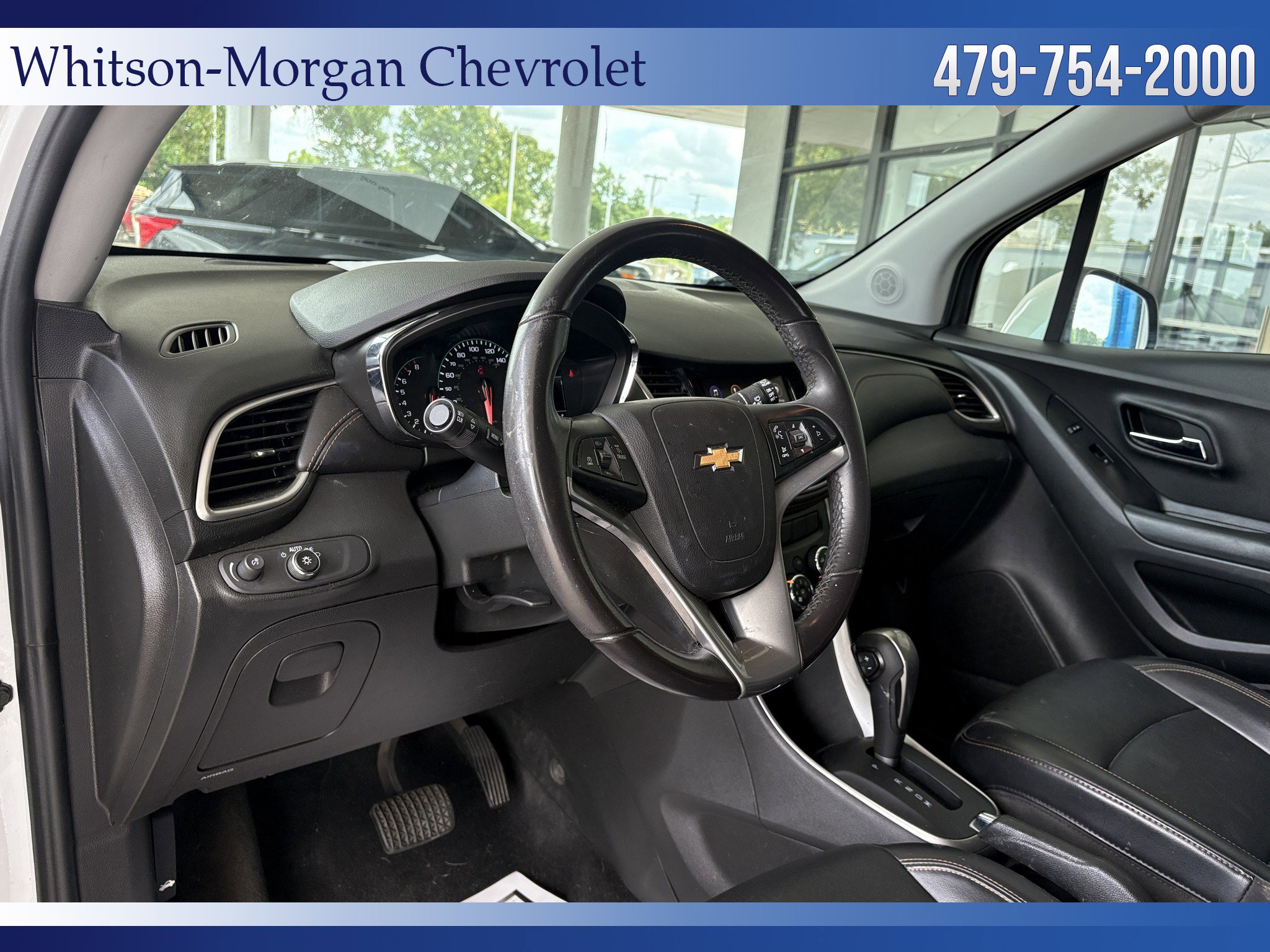 Used 2021 Chevrolet Trax LT w/ Premium Seat Package AWD/4WD image 10