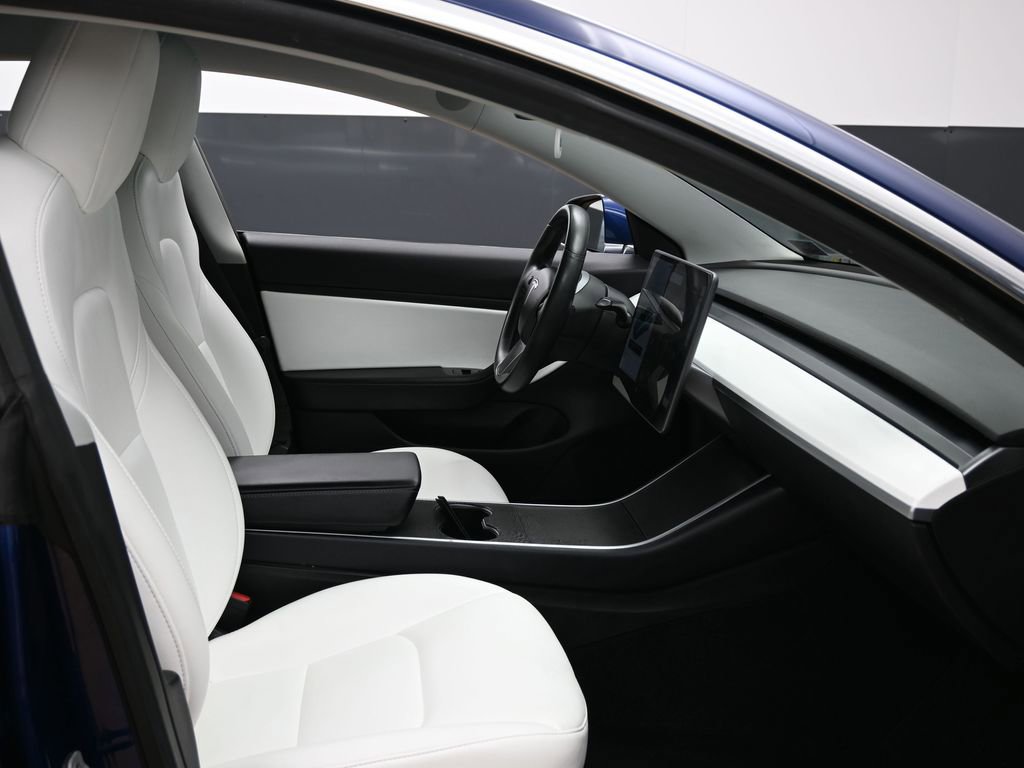 Used 2019 Tesla Model 3 Standard Range Plus image 39