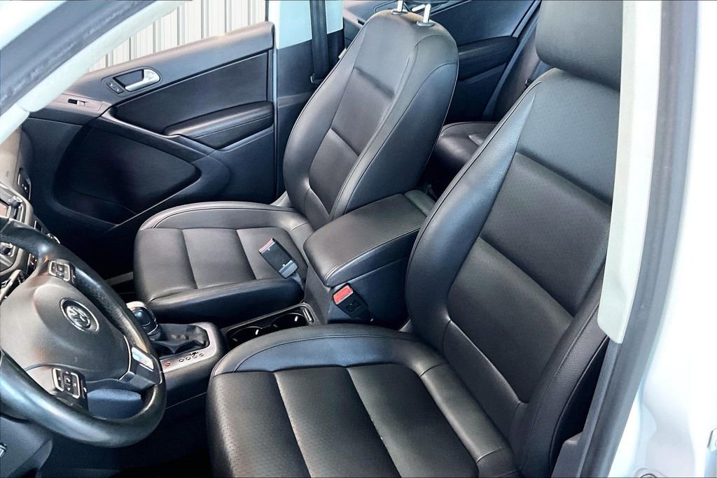 Used 2017 Volkswagen Tiguan Wolfsburg Edition image 21