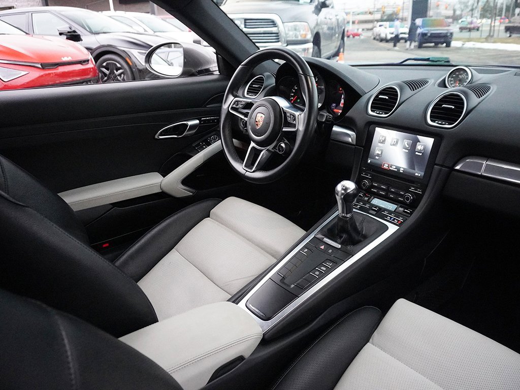 Used 2019 Porsche 718 Cayman S image 28