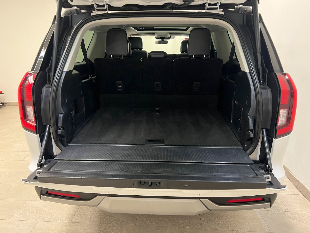 Used 2025 Ford Expedition Max Platinum AWD/4WD image 20