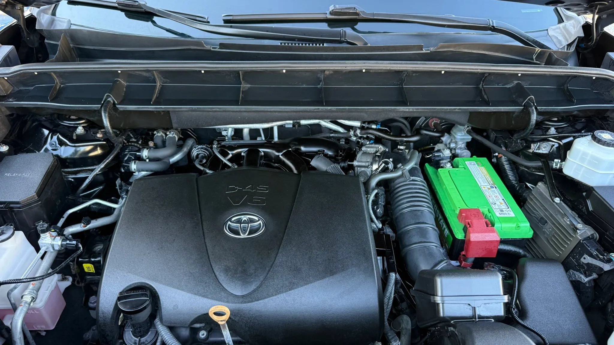 Used 2020 Toyota Highlander L AWD/4WD image 39