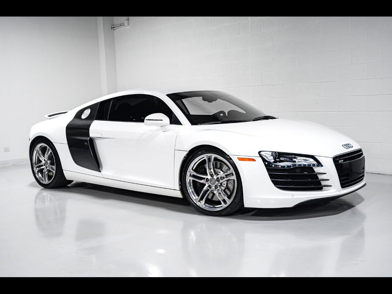 Used 2009 Audi R8 V8 image 1