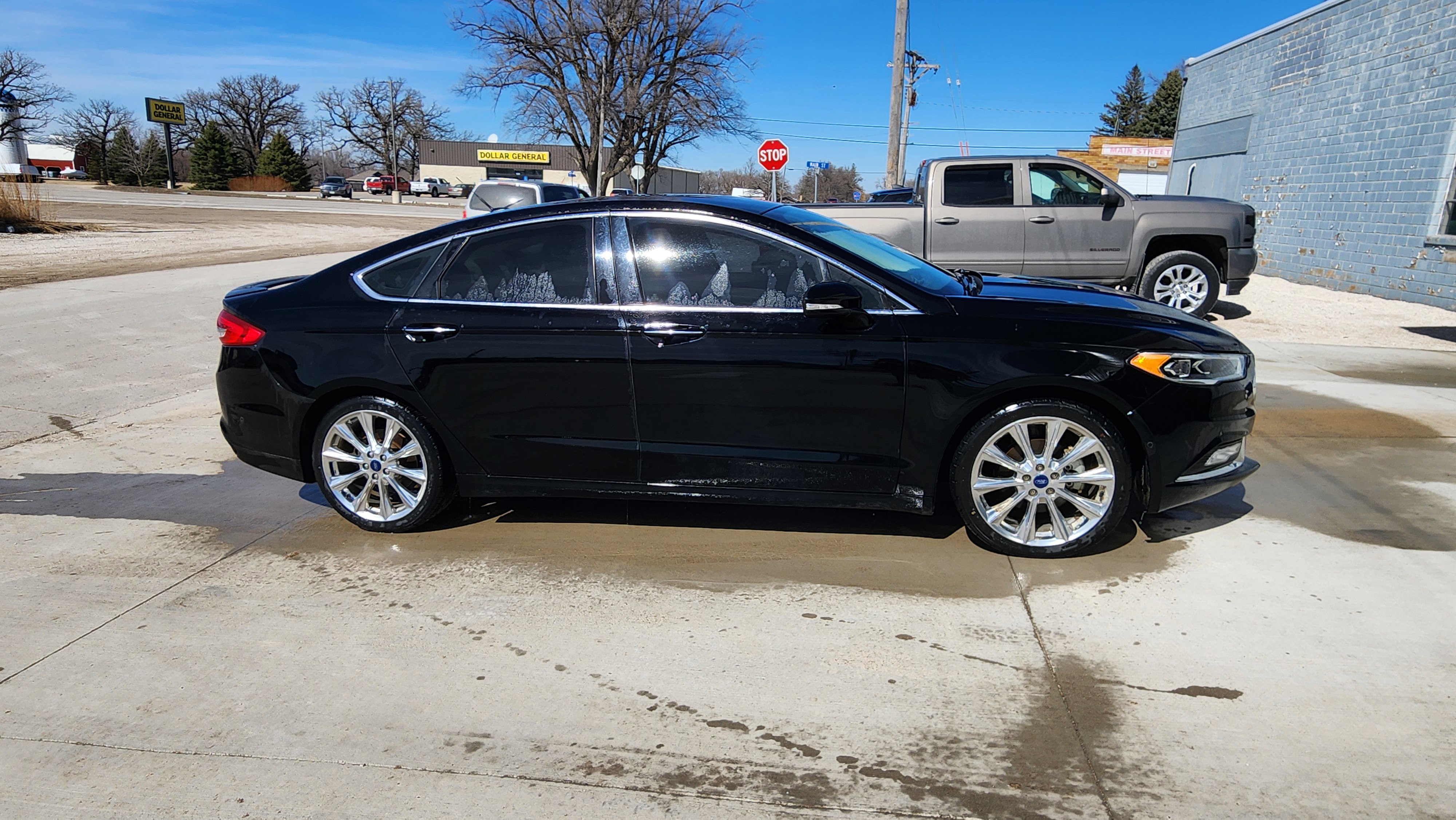 Used 2018 Ford Fusion Platinum image 4