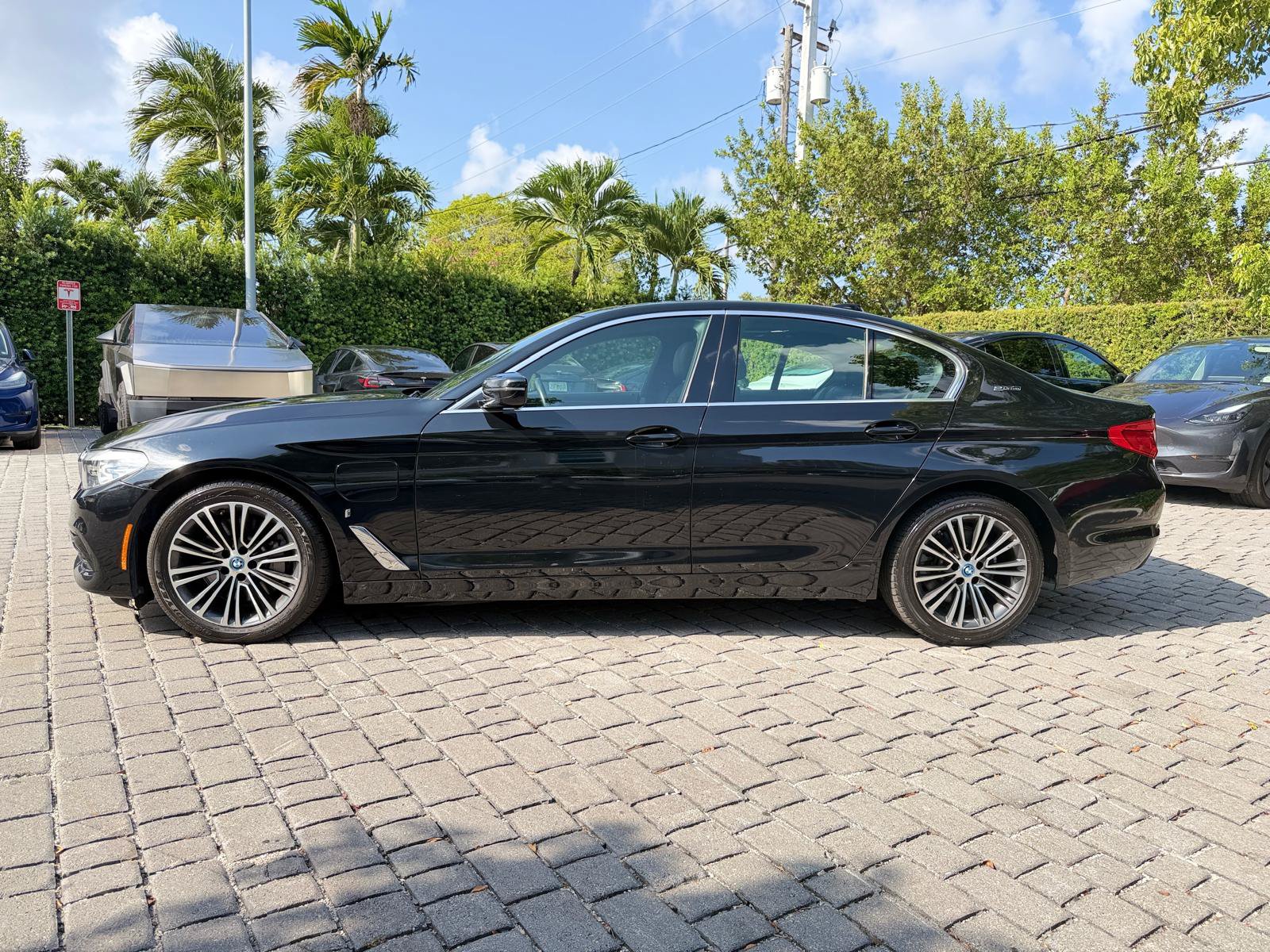 Used 2019 BMW 530e RWD image 15
