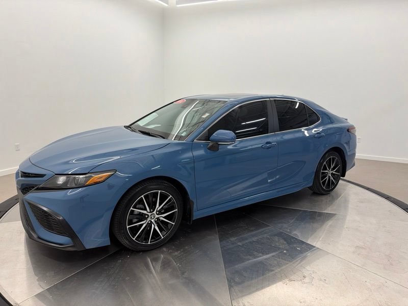 Used 2024 Toyota Camry SE w/ Cold Weather Package AWD/4WD image 7