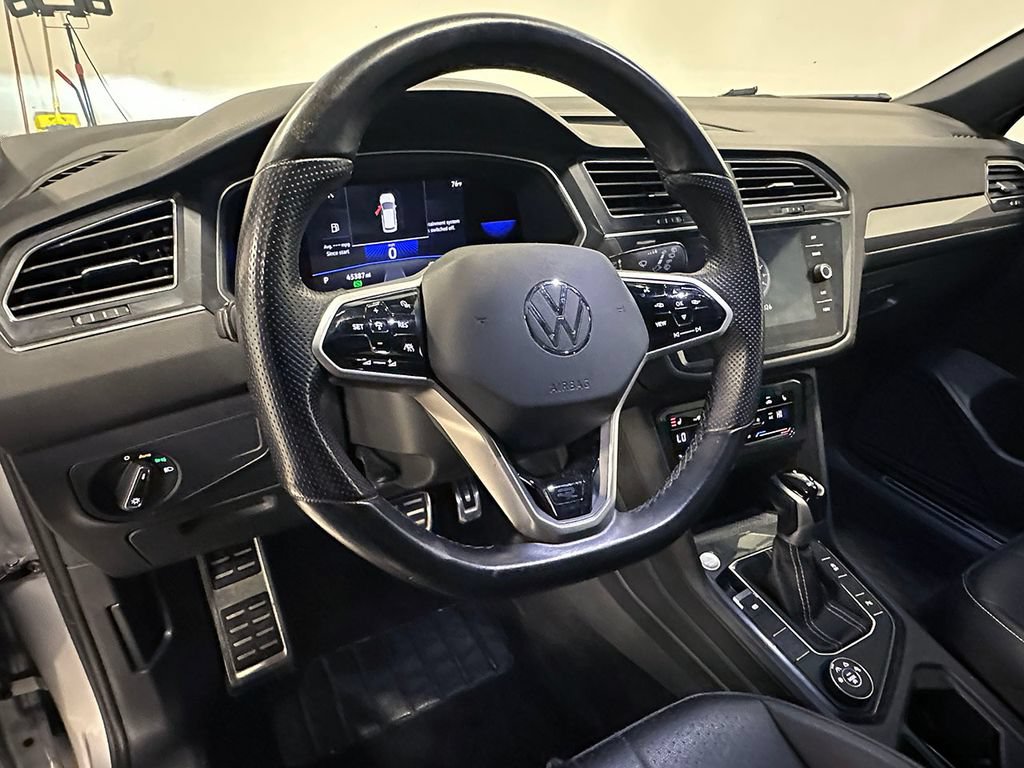 Used 2022 Volkswagen Tiguan SE R-Line AWD/4WD image 20