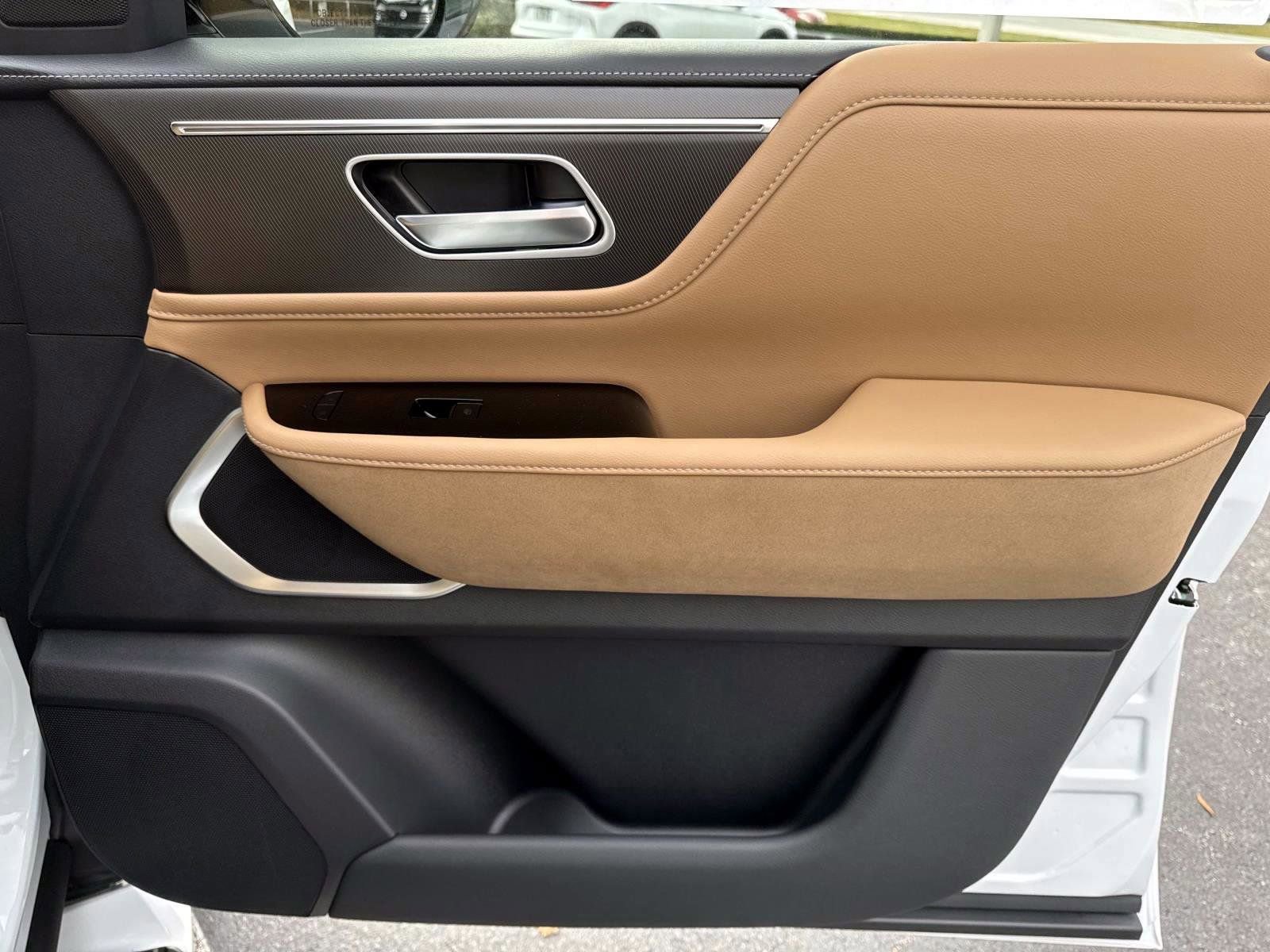 New 2026 INFINITI QX80 Luxe w/ Cargo Package image 15