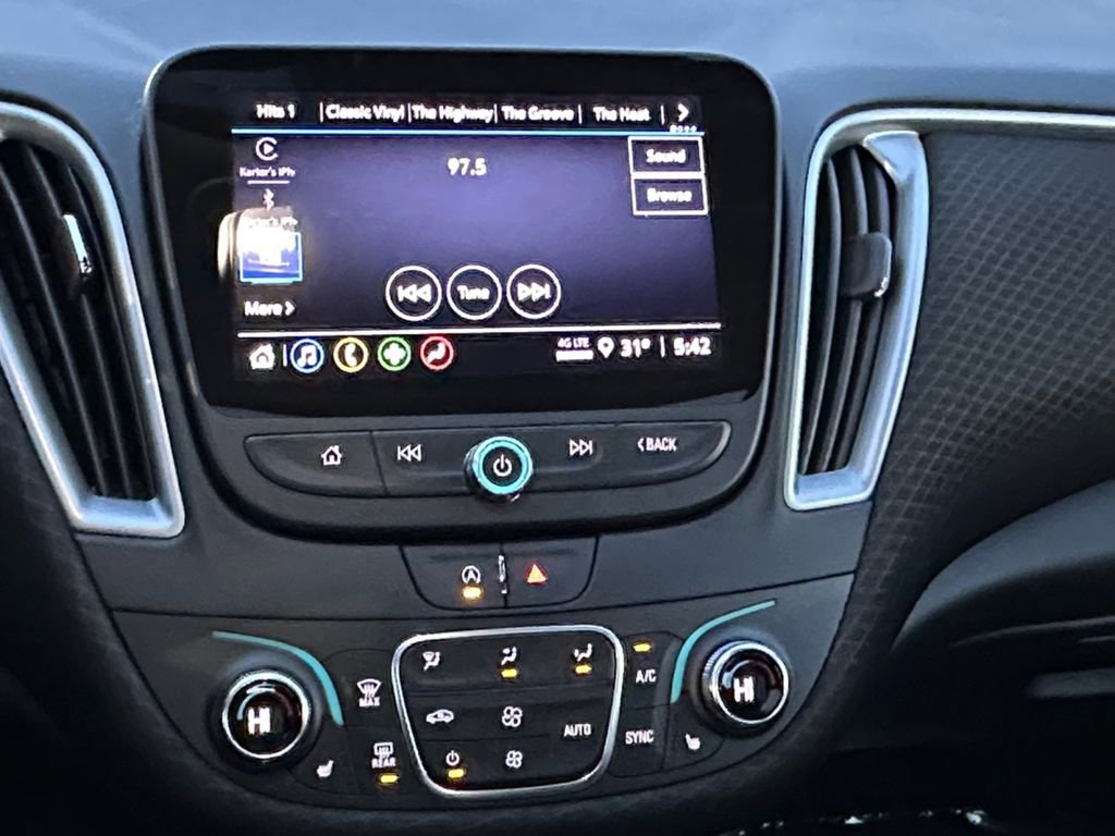 Used 2024 Chevrolet Malibu LT image 14