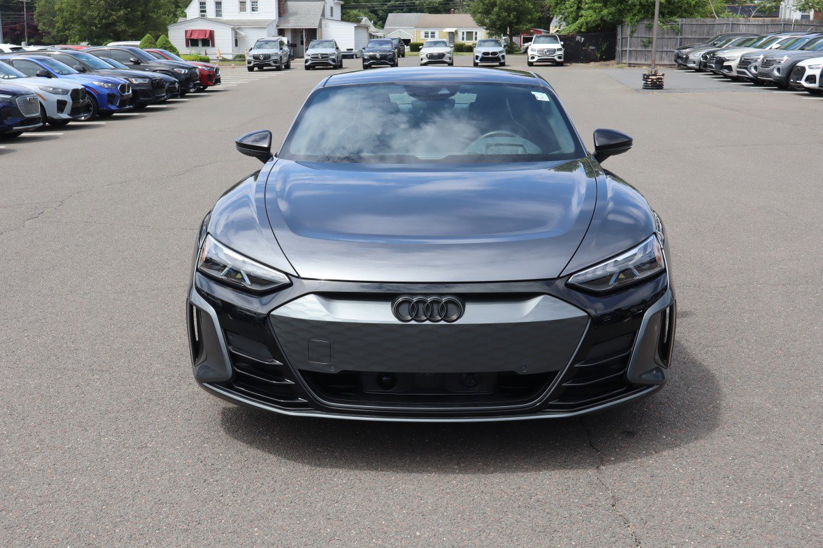 Used 2023 Audi RS e-tron GT w/ Carbon Performance Package AWD/4WD image 2
