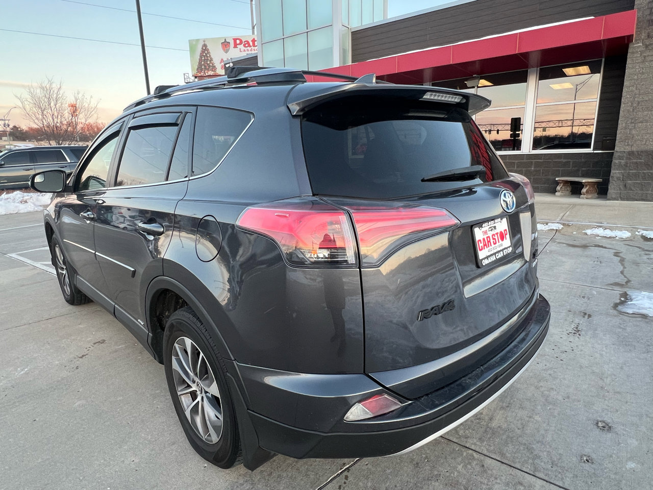 Used 2017 Toyota RAV4 XLE image 8