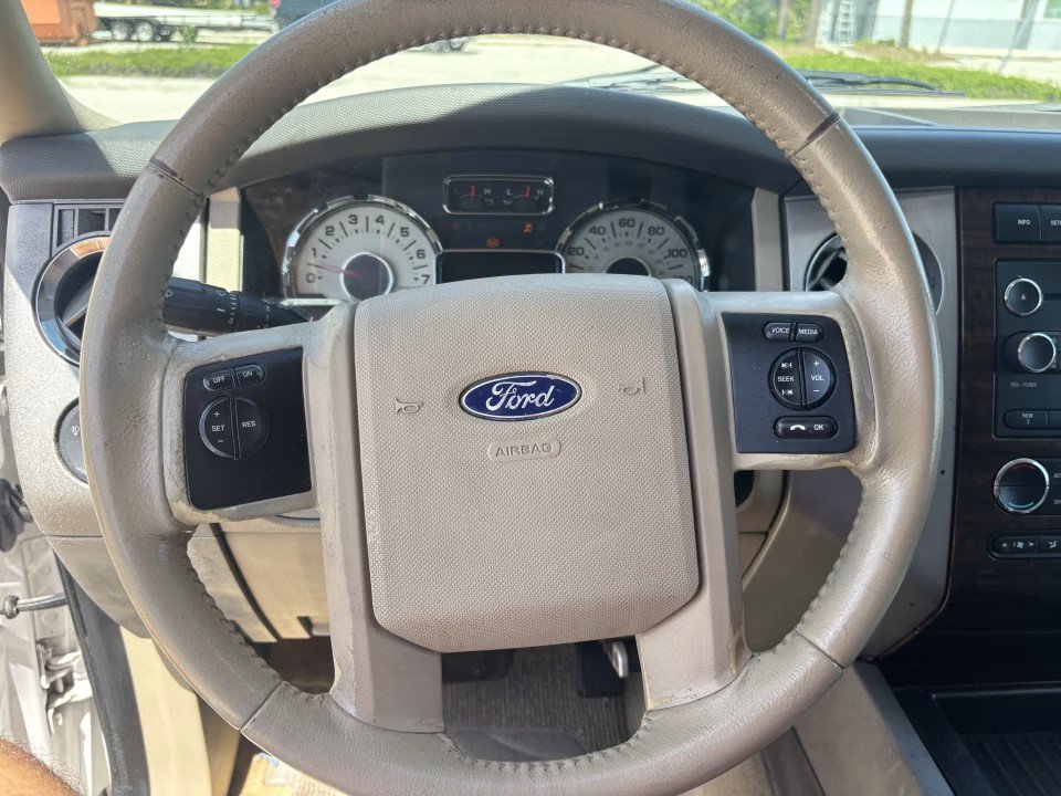 Used 2011 Ford Expedition EL XLT w/ 201A Rapid Spec Order Code RWD image 28