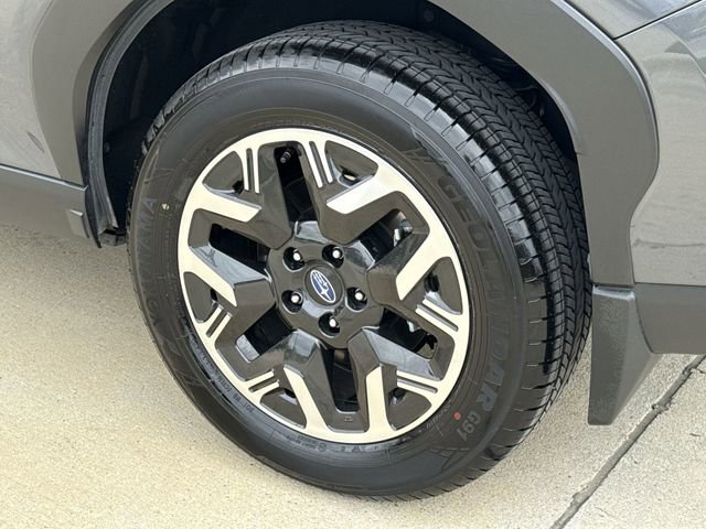 Certified 2025 Subaru Forester Premium AWD/4WD image 12