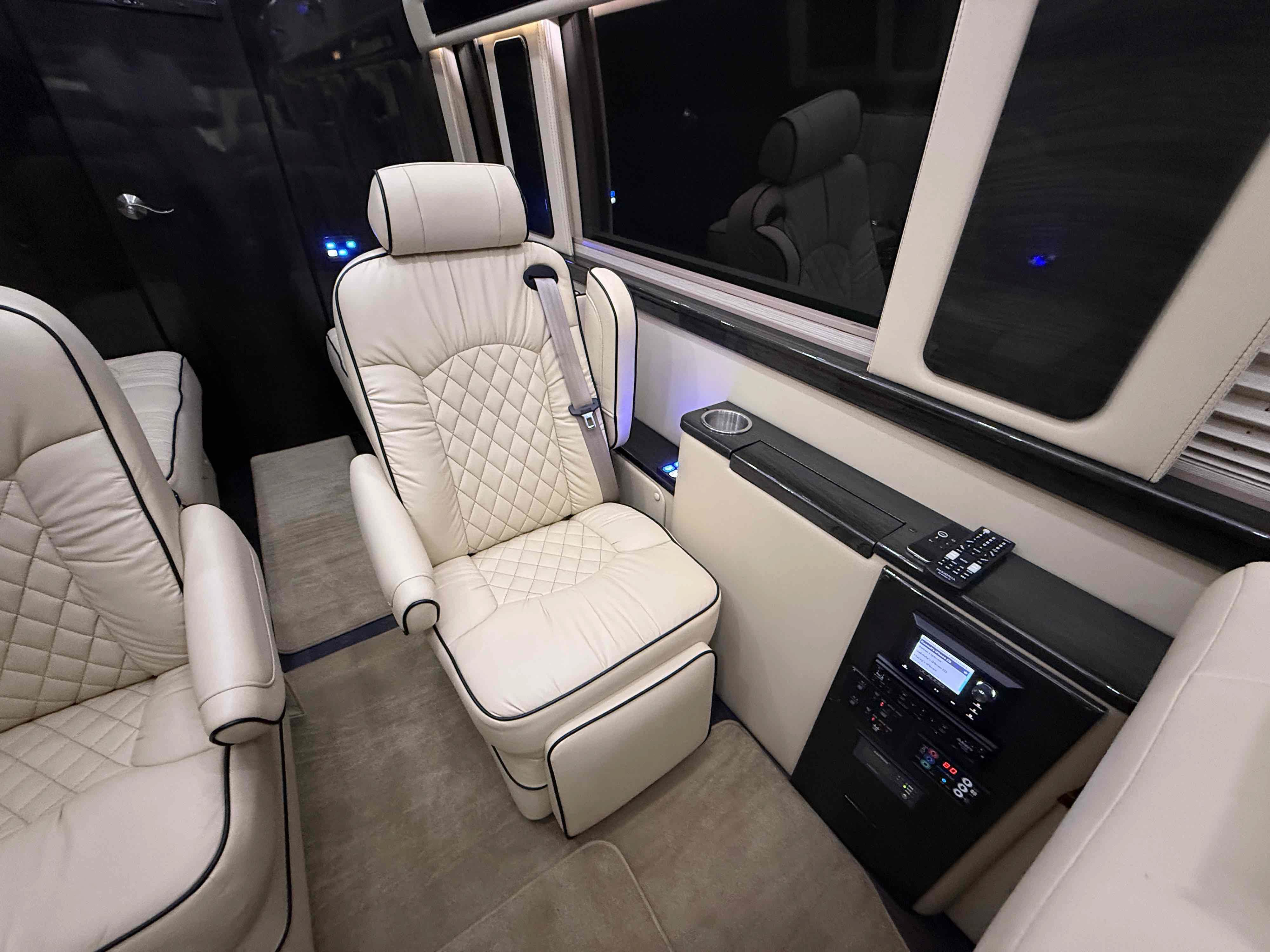 Used 2017 Mercedes-Benz Sprinter 3500 image 49