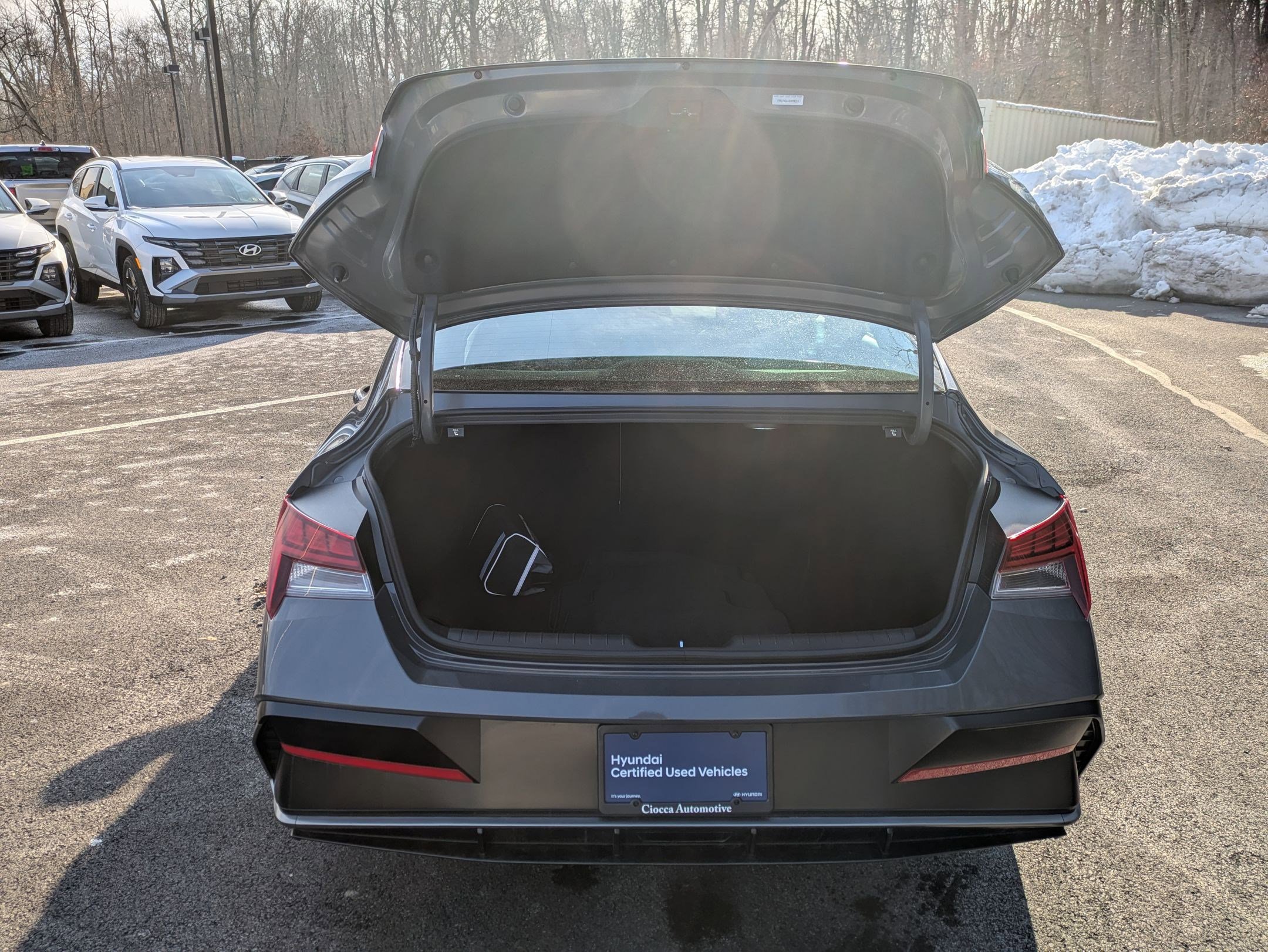 Certified 2025 Hyundai Elantra Limited image 23