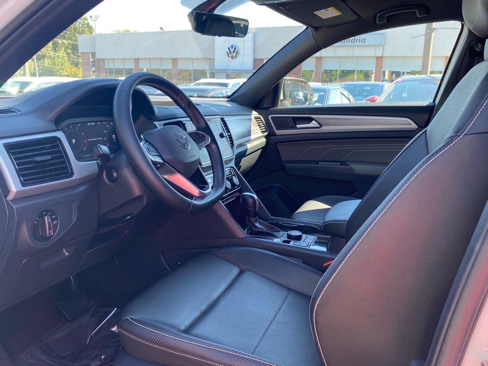 Certified 2023 Volkswagen Atlas Cross Sport SE AWD/4WD image 12