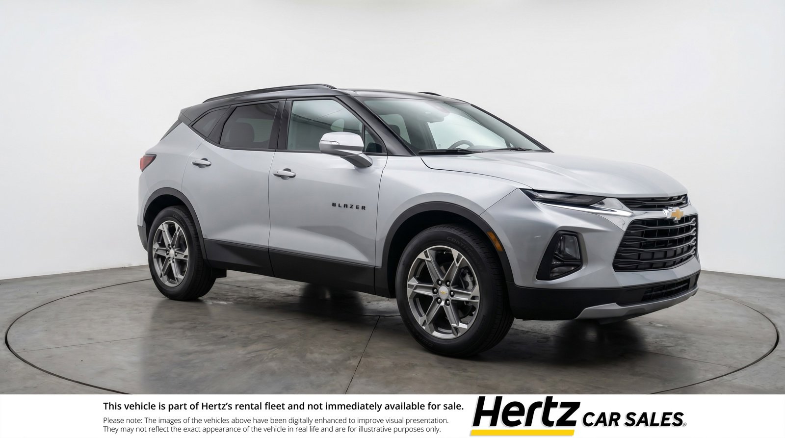 Used 2025 Chevrolet Blazer LT image 1