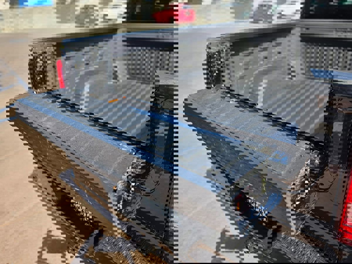 Used 2021 GMC Sierra 1500 SLT image 19