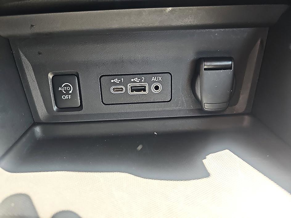 Used 2024 Nissan Sentra SV w/ All-Weather Package image 22