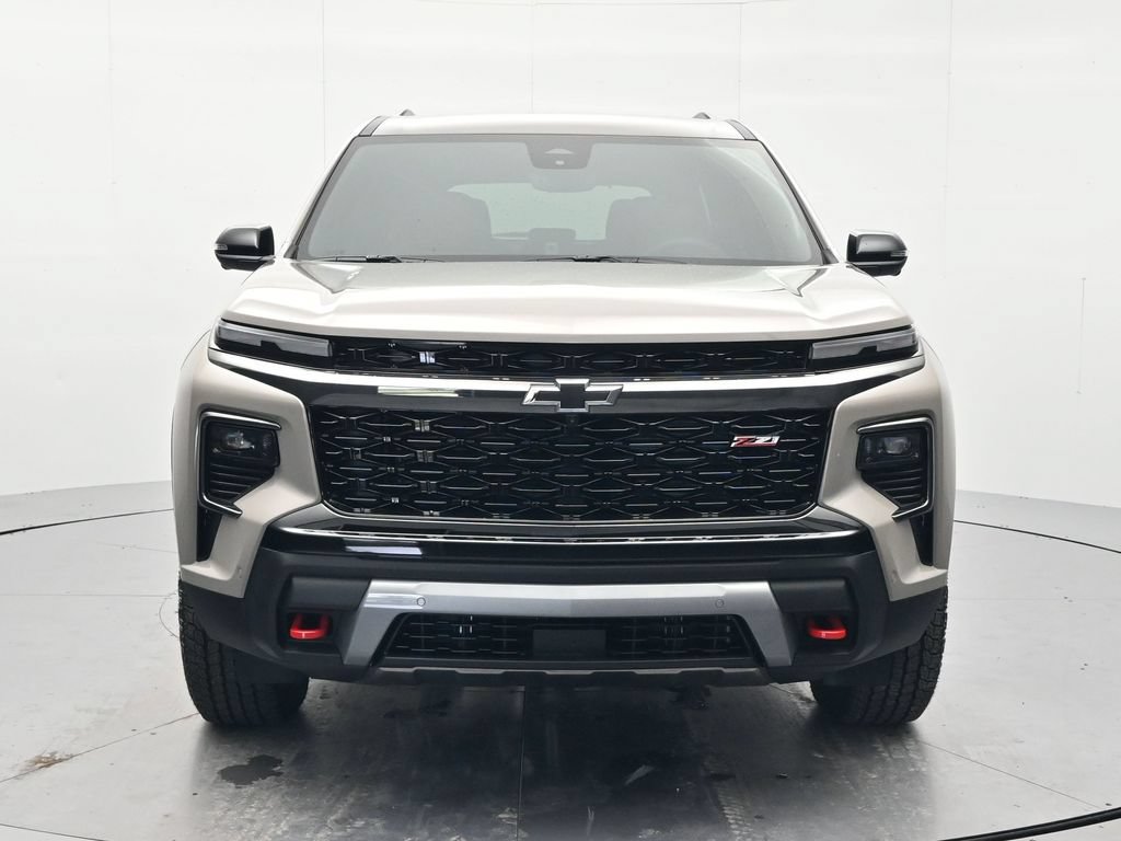 New 2027 Chevrolet Traverse Z71 w/ Enhanced Driving Package AWD/4WD image 2