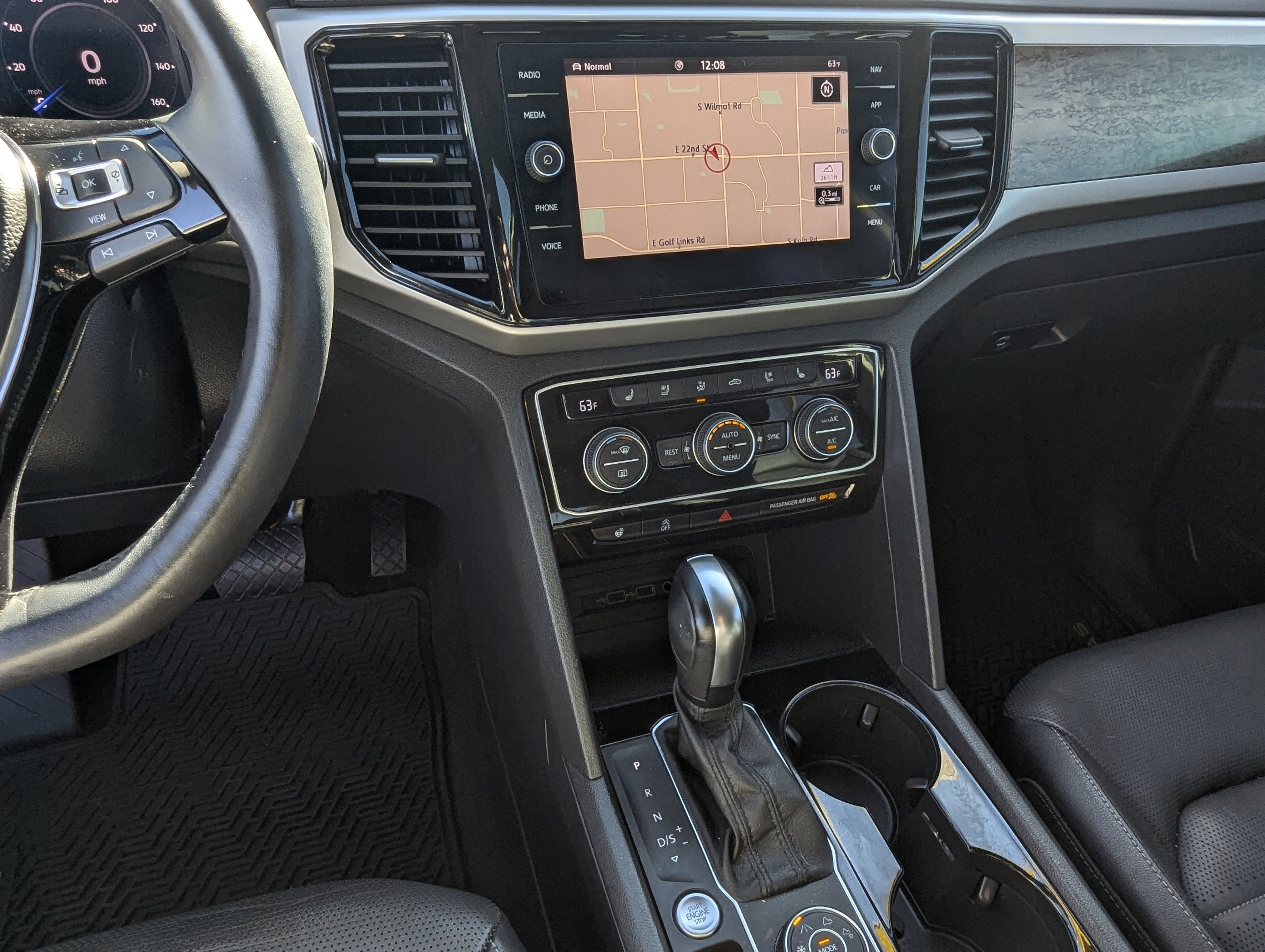 Used 2020 Volkswagen Atlas SEL R-Line image 9