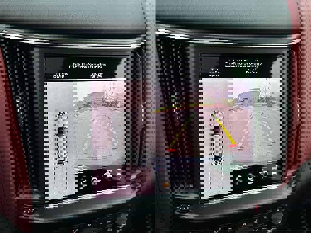 Used 2022 Maserati Levante Modena S image 19