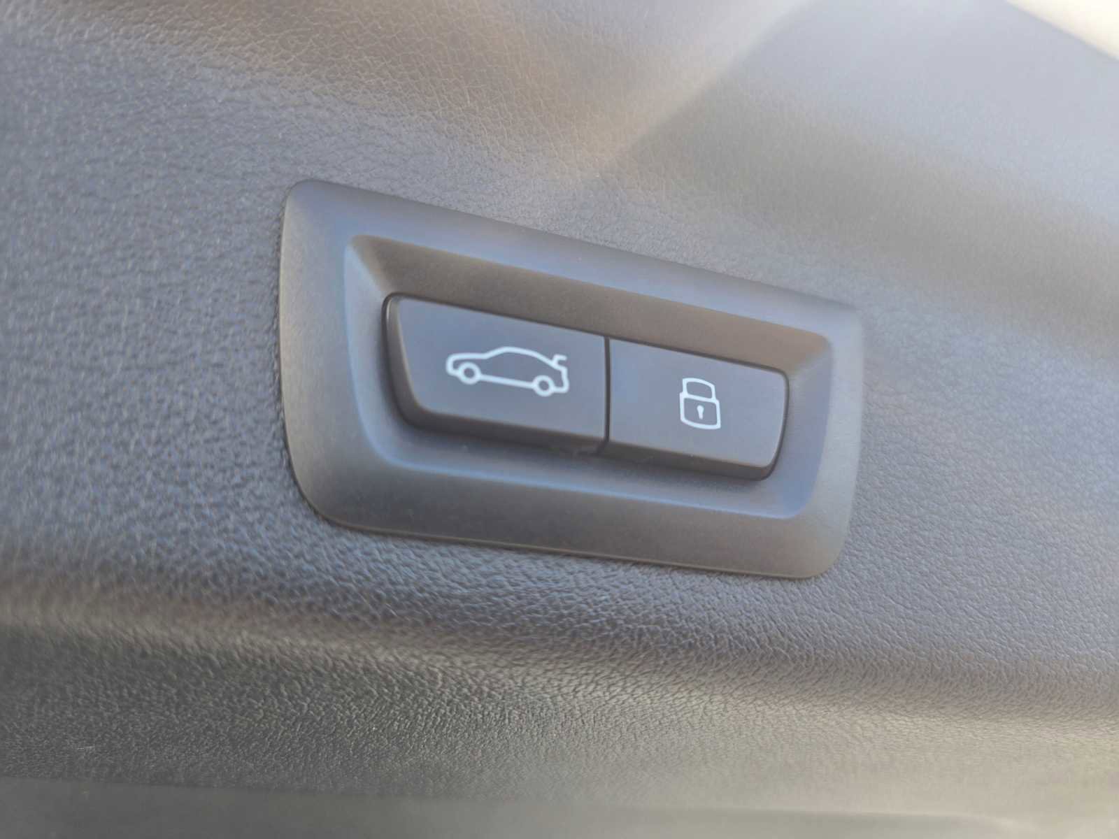 Used 2025 BMW X1 xDrive28i image 18