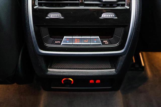 Used 2024 BMW X7 xDrive40i image 23