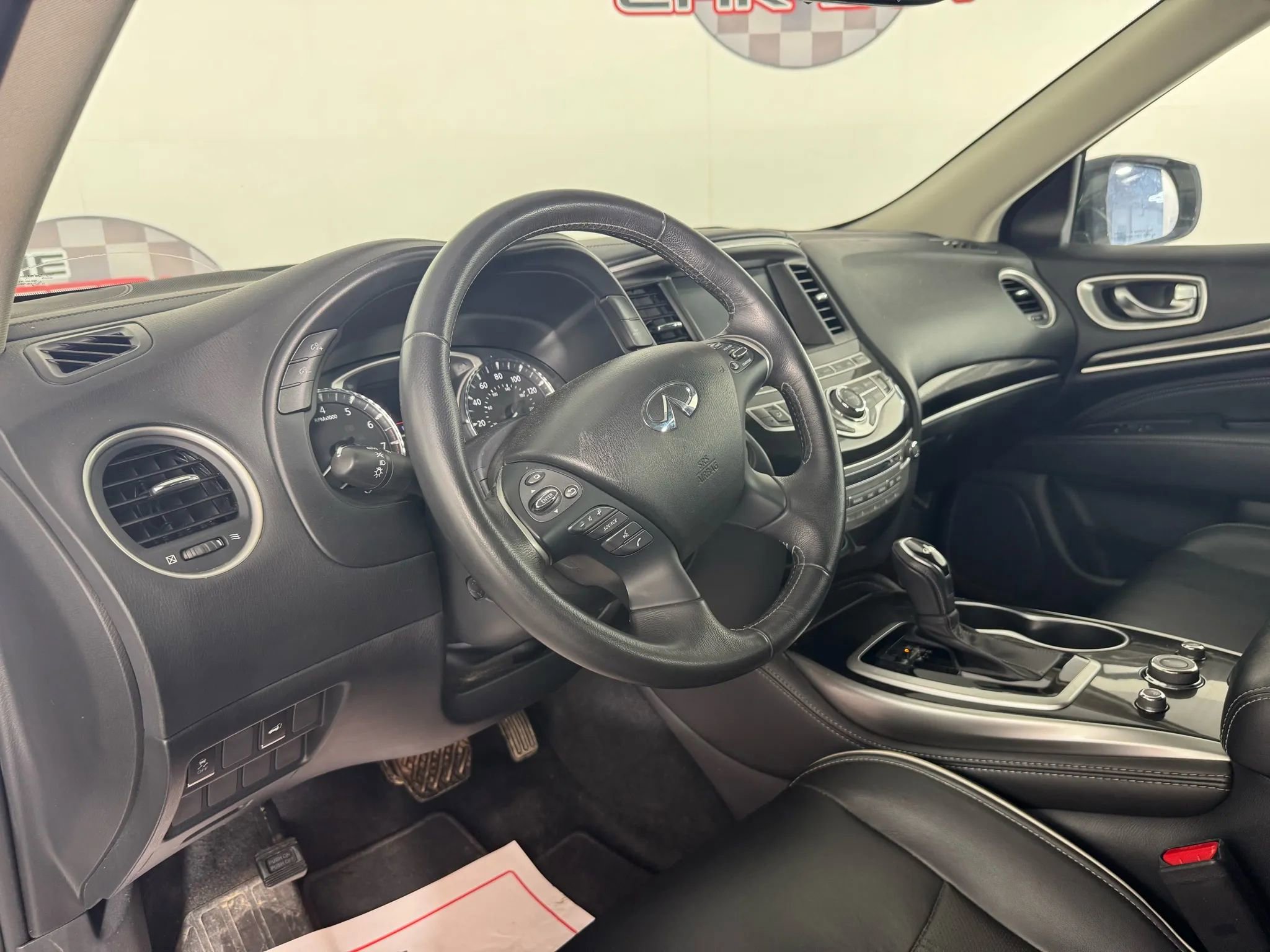 Used 2018 INFINITI QX60 Luxe image 10