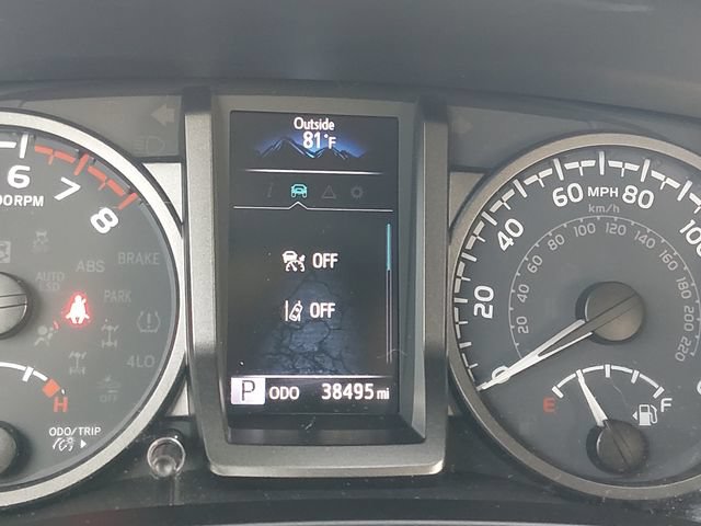 Used 2022 Toyota Tacoma TRD Off-Road AWD/4WD image 25