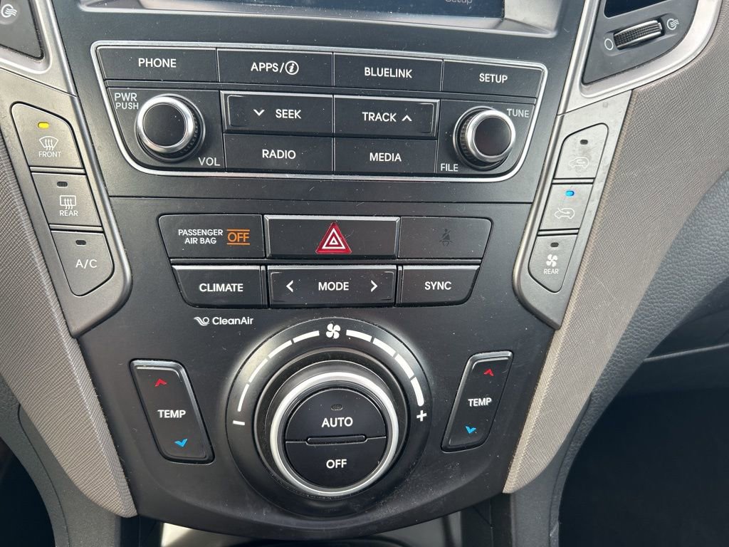 Used 2019 Hyundai Santa Fe XL SE image 21
